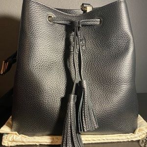Tory burch bucket bag